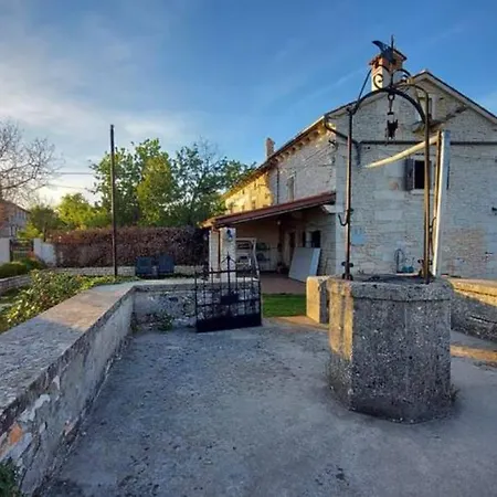 Holiday home Kuca Capadinka - Experience Life Of Locals
