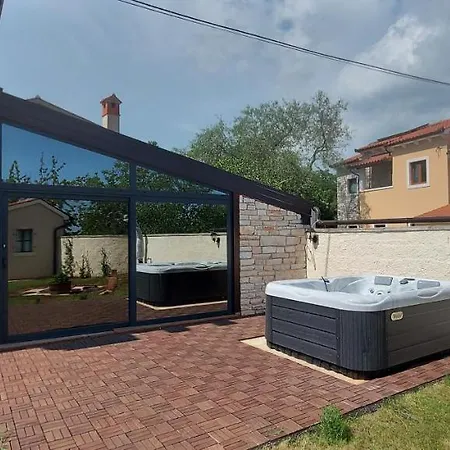 Holiday home Kuca Capadinka - Experience Life Of Locals Hreljici
